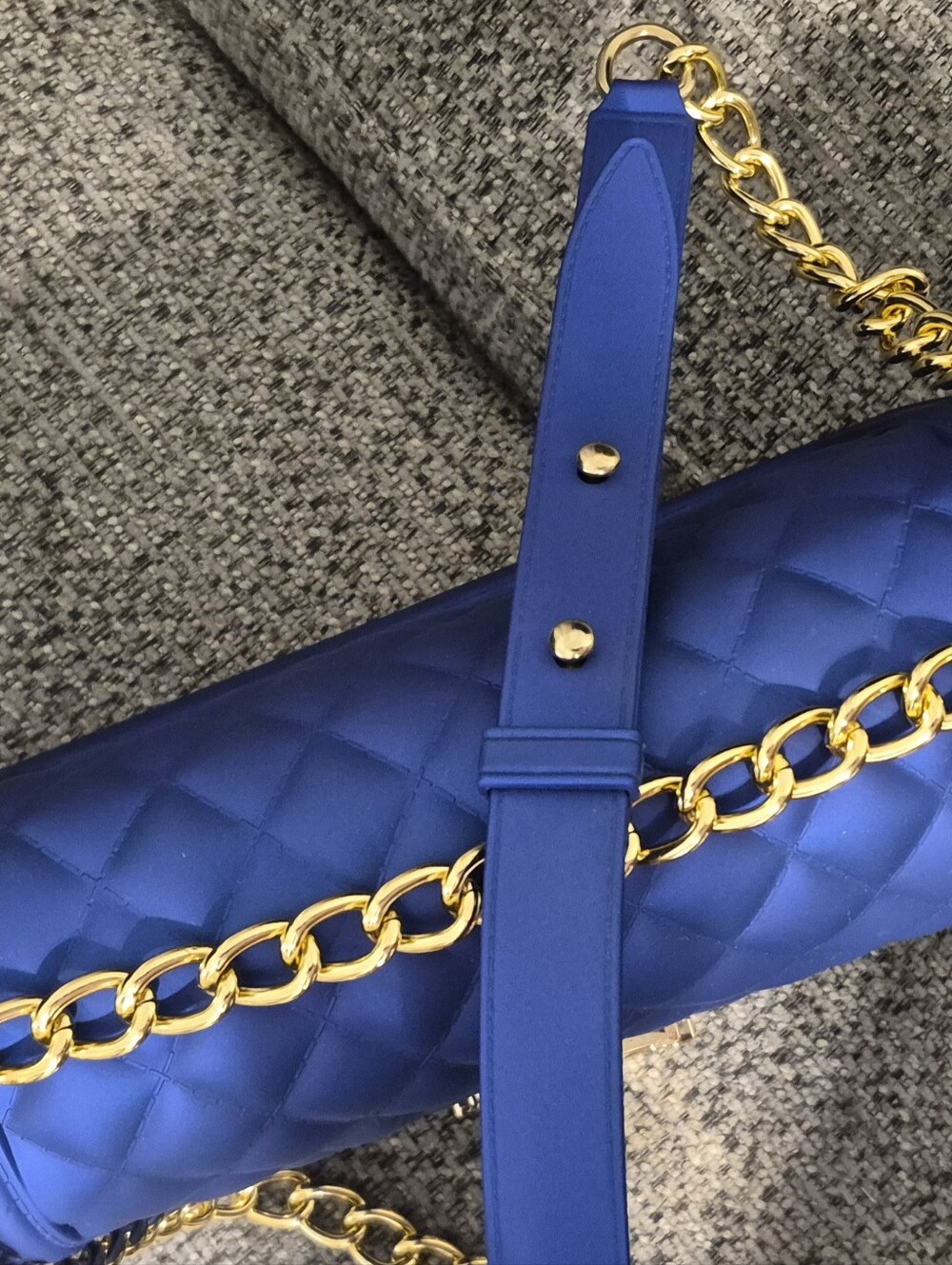 Blue Quilted Chain Shoulder Bag with Gold Strap - Picture 6 of 6